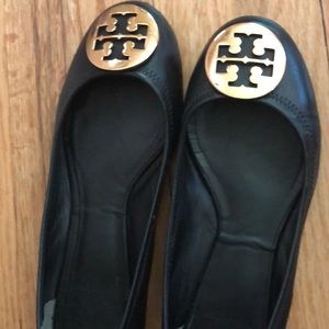 Women’s Black Flats Size 8